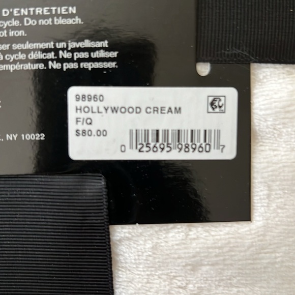 New Lauren Ralph Lauren Micromink Blanket 90”x90” - Picture 6 of 6